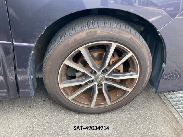 Toyota NOAH 2014-02 8438599-7