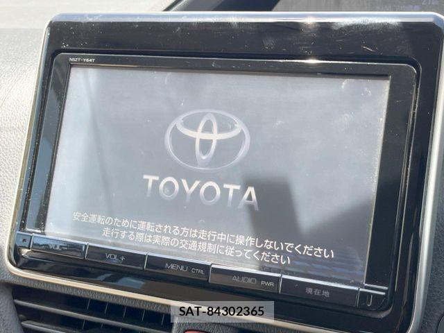 Toyota NOAH 2015-09 8438598-3
