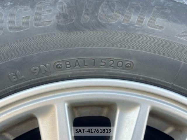 Toyota NOAH 2015-07 8438601-9