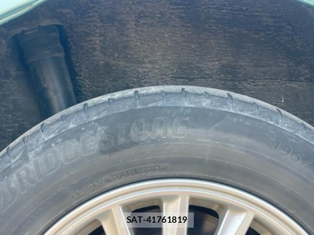 Toyota NOAH 2015-07 8438601-11