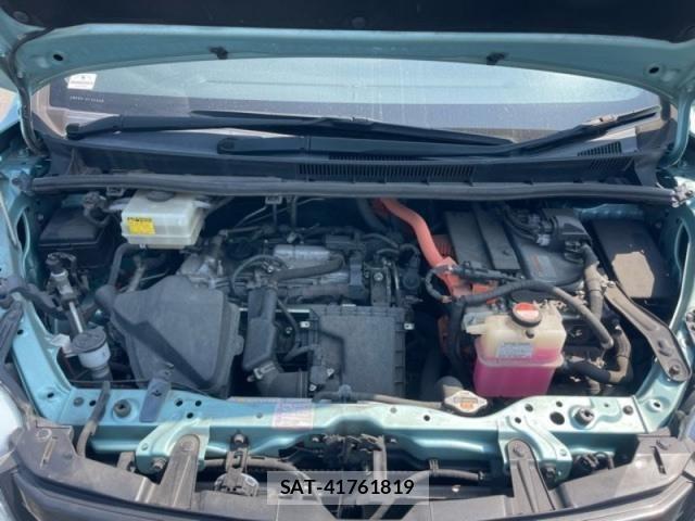 Toyota NOAH 2015-07 8438601-15