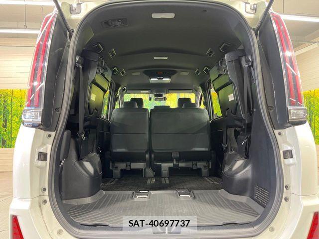 Toyota NOAH 2018-10 8438594-10