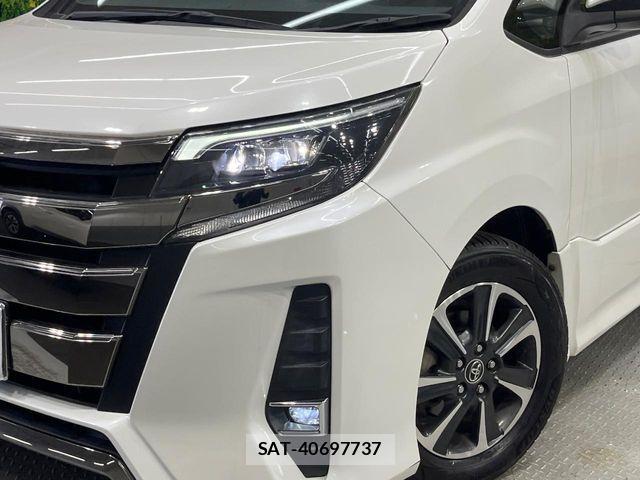 Toyota NOAH 2018-10 8438594-12