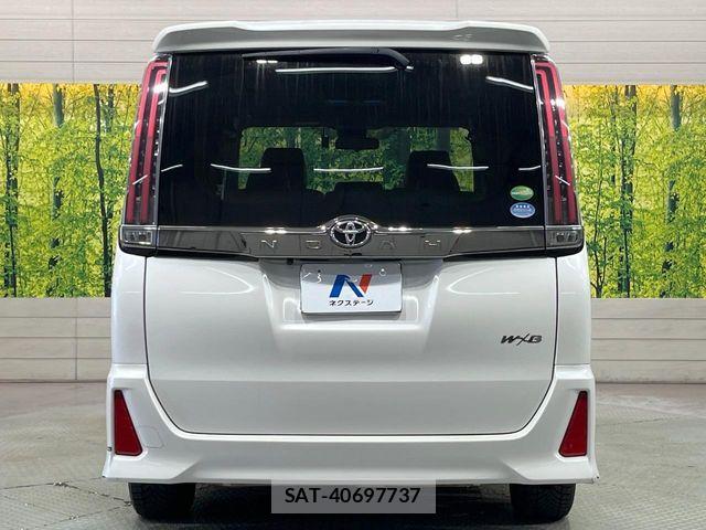 Toyota NOAH 2018-10 8438594-15