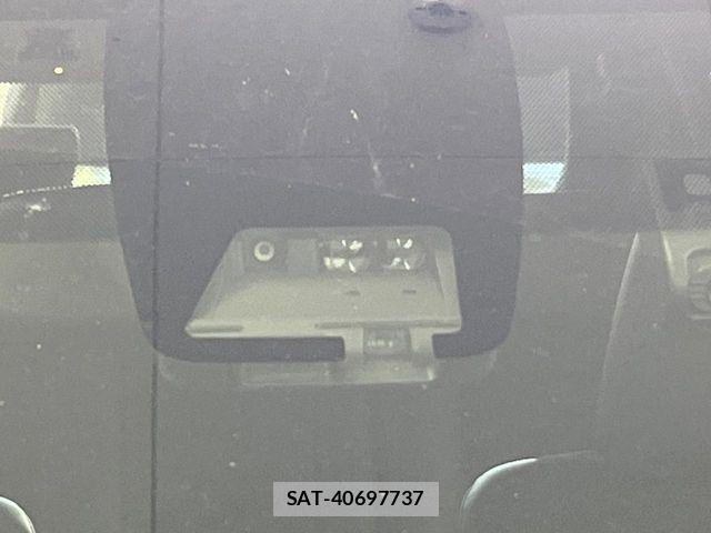 Toyota NOAH 2018-10 8438594-6