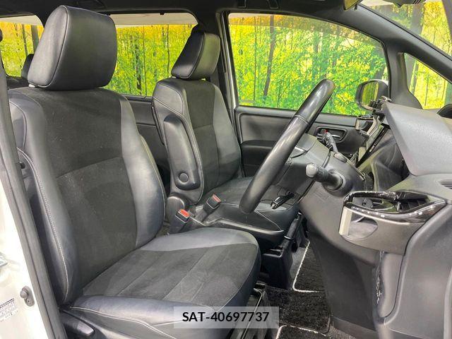 Toyota NOAH 2018-10 8438594-7