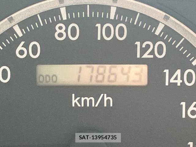 Toyota NOAH 2005-10 8458092-0