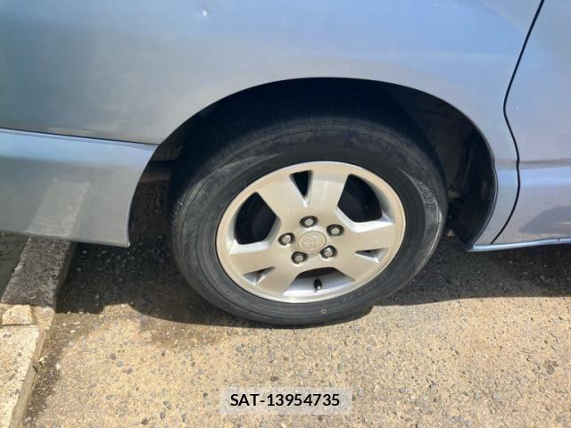 Toyota NOAH 2005-10 8458092-4