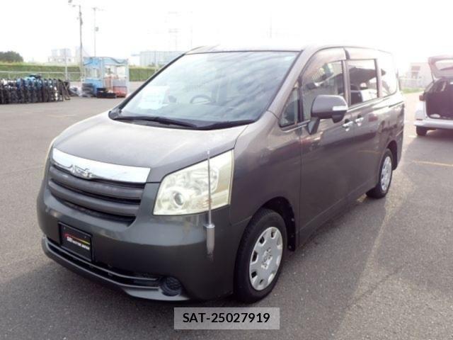 Toyota NOAH 2009-07 8458090-0