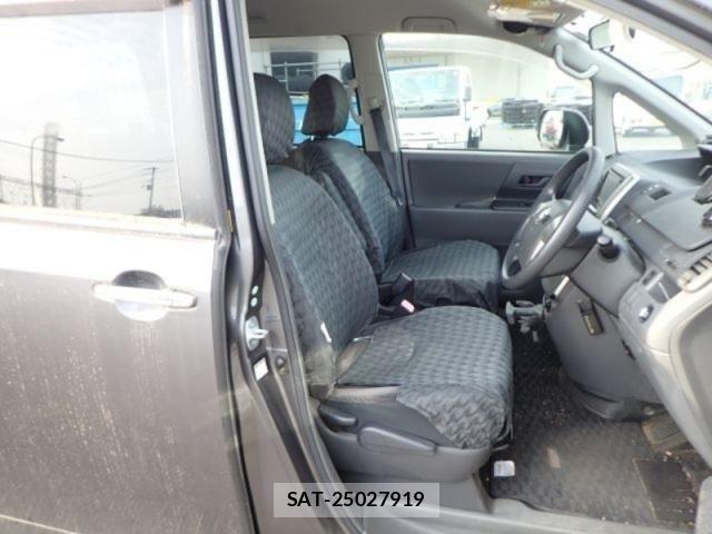 Toyota NOAH 2009-07 8458090-21