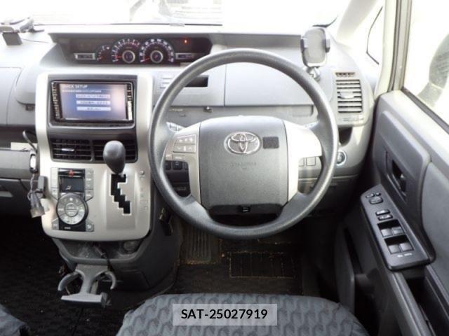 Toyota NOAH 2009-07 8458090-25
