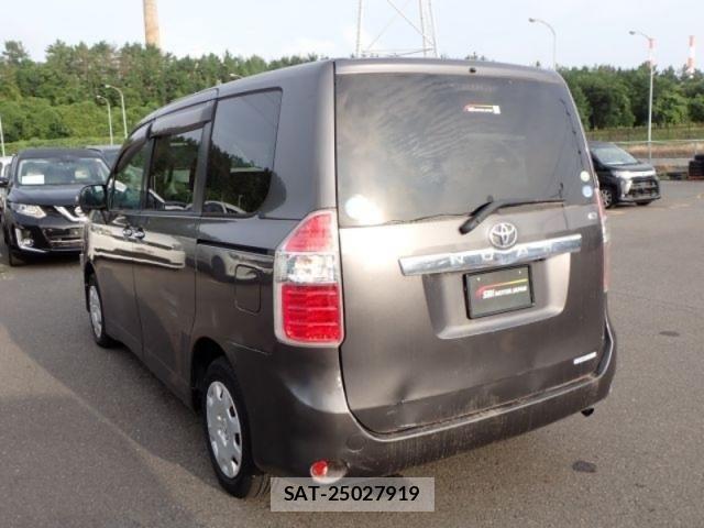 Toyota NOAH 2009-07 8458090-2