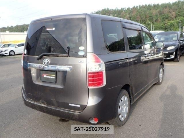 Toyota NOAH 2009-07 8458090-4