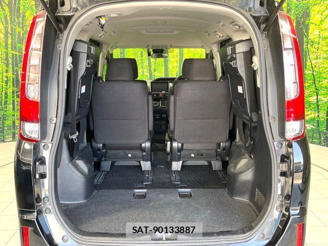Toyota NOAH 2016-11 8458087-10