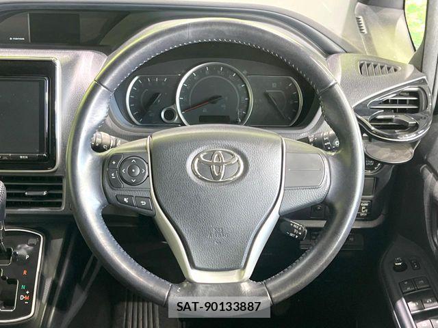 Toyota NOAH 2016-11 8458087-11
