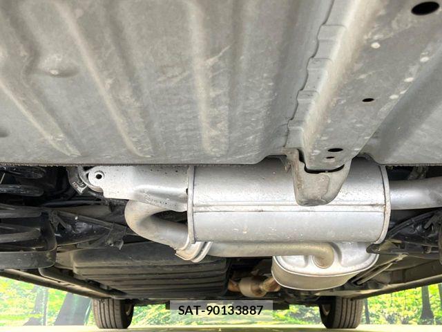 Toyota NOAH 2016-11 8458087-18