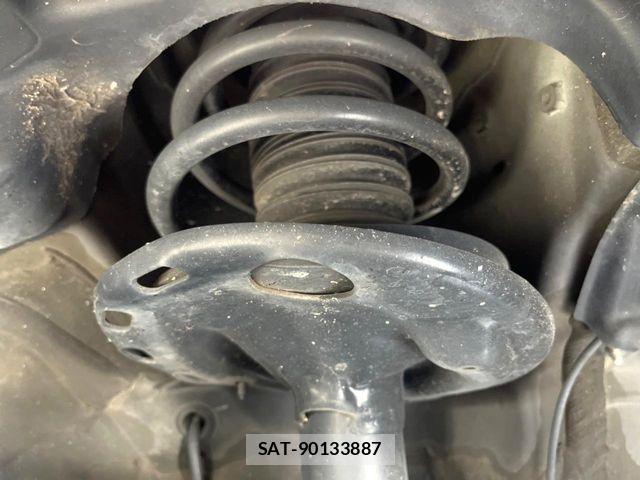 Toyota NOAH 2016-11 8458087-19