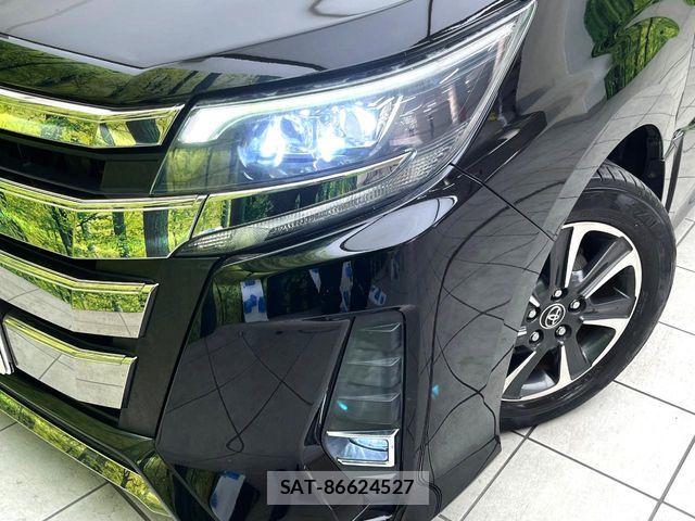 Toyota NOAH 2017-10 8458088-11