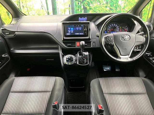 Toyota NOAH 2017-10 8458088-1