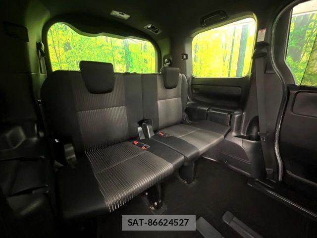 Toyota NOAH 2017-10 8458088-8