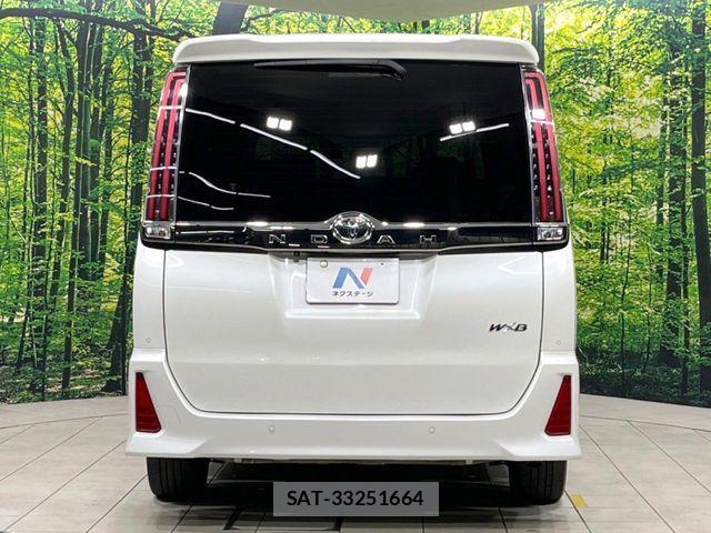 Toyota NOAH 2019-05 8458085-15