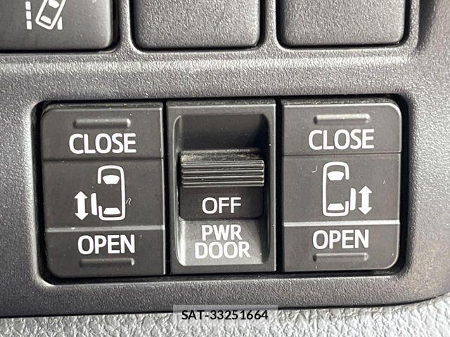 Toyota NOAH 2019-05 8458085-5