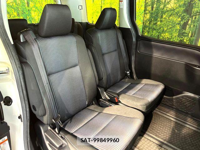 Toyota NOAH 2016-05 8458089-9