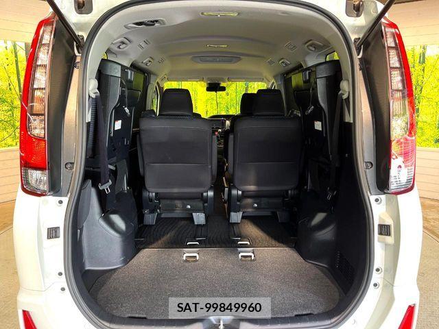 Toyota NOAH 2016-05 8458089-10
