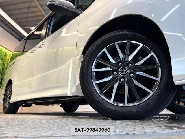 Toyota NOAH 2016-05 8458089-12
