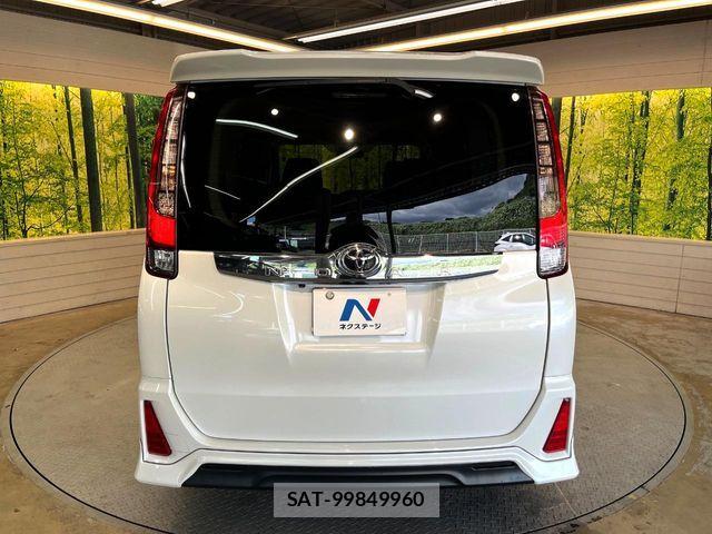 Toyota NOAH 2016-05 8458089-14