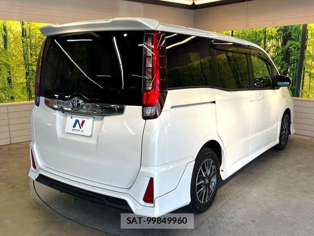 Toyota NOAH 2016-05 8458089-16
