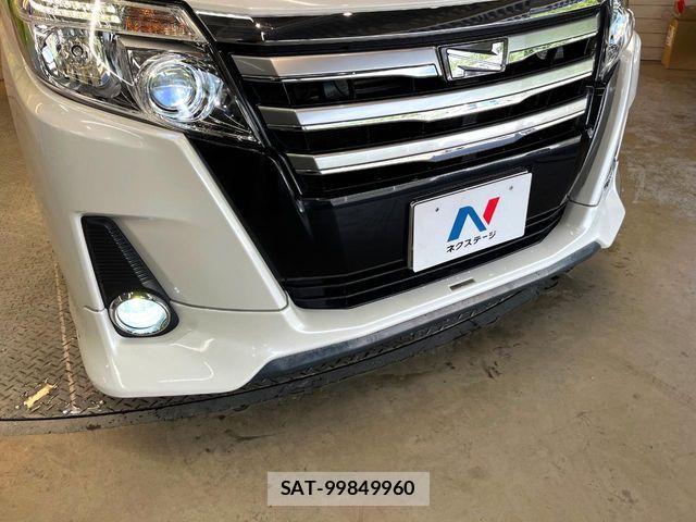 Toyota NOAH 2016-05 8458089-2