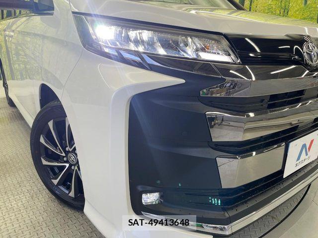 Toyota NOAH 2023-04 8458082-13