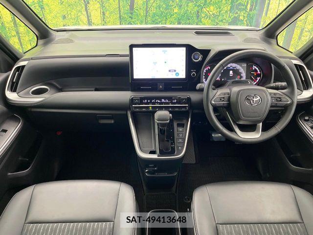 Toyota NOAH 2023-04 8458082-2