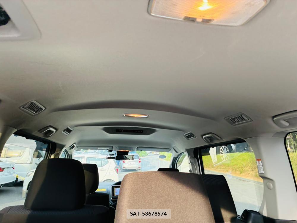 Toyota NOAH 2019-08 8418911-25
