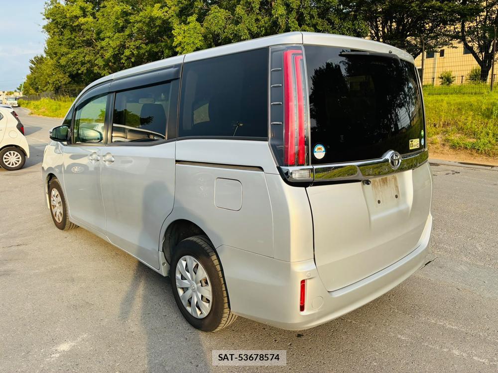 Toyota NOAH 2019-08 8418911-2