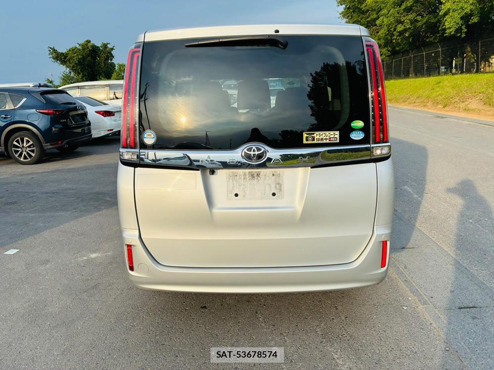 Toyota NOAH 2019-08 8418911-3
