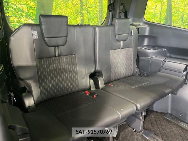 Toyota NOAH 2023-05 8485817-9