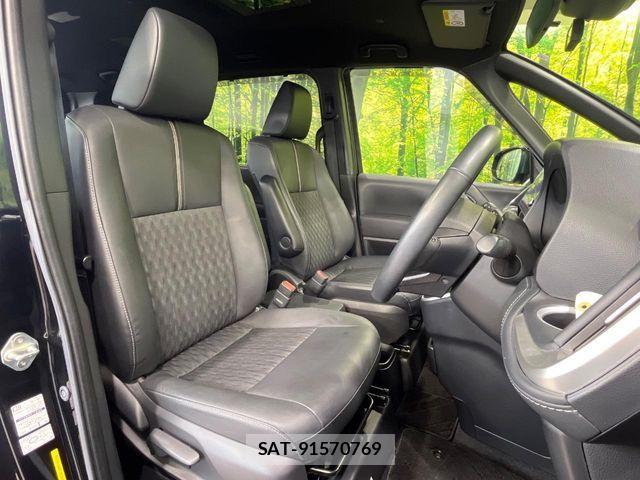 Toyota NOAH 2023-05 8485817-7
