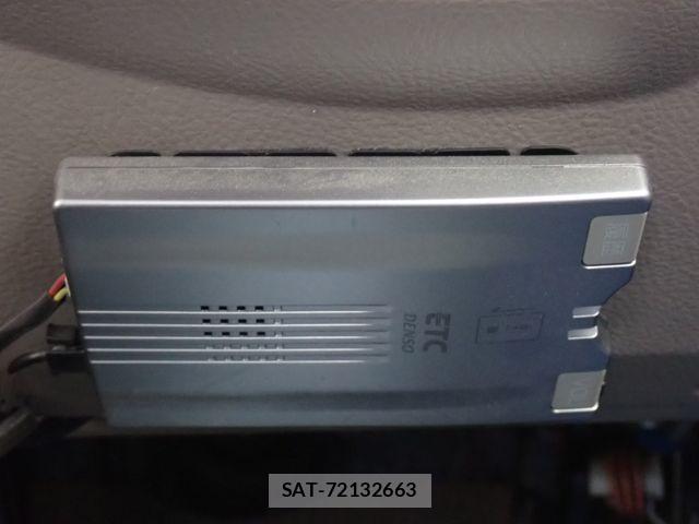 Toyota NOAH 2005-11 8485819-16
