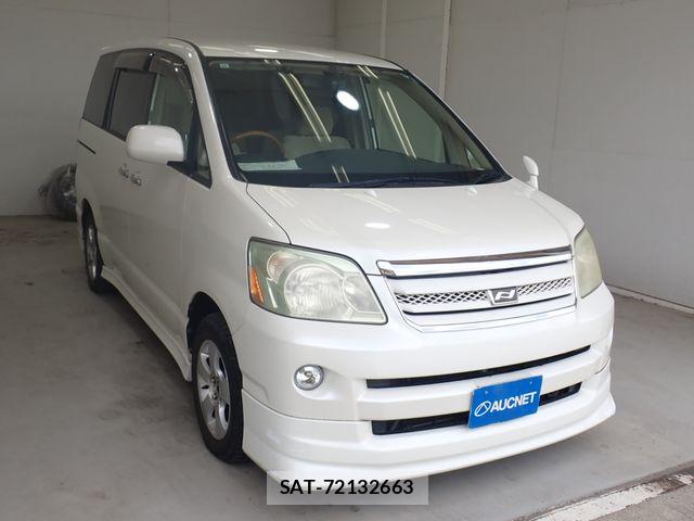Toyota NOAH 2005-11 8485819-3