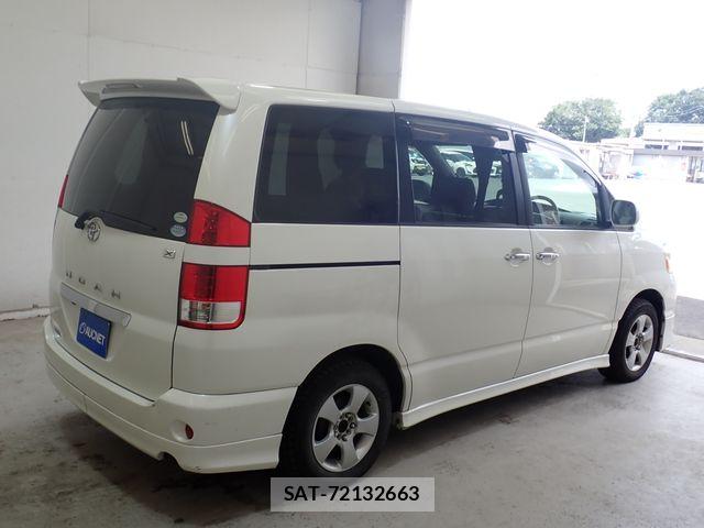 Toyota NOAH 2005-11 8485819-7