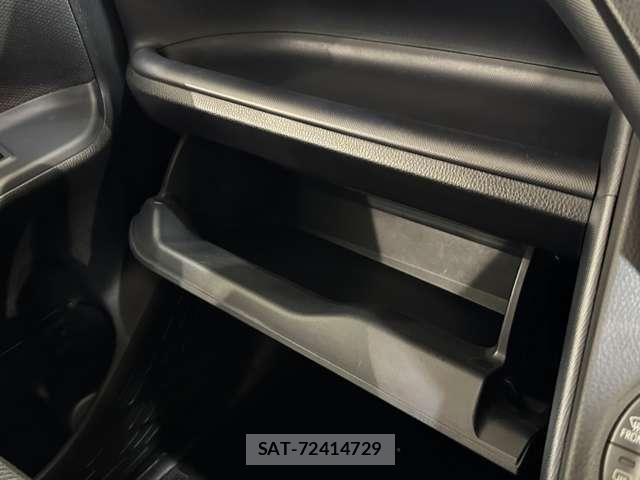 Toyota NOAH 2015-08 8485821-24