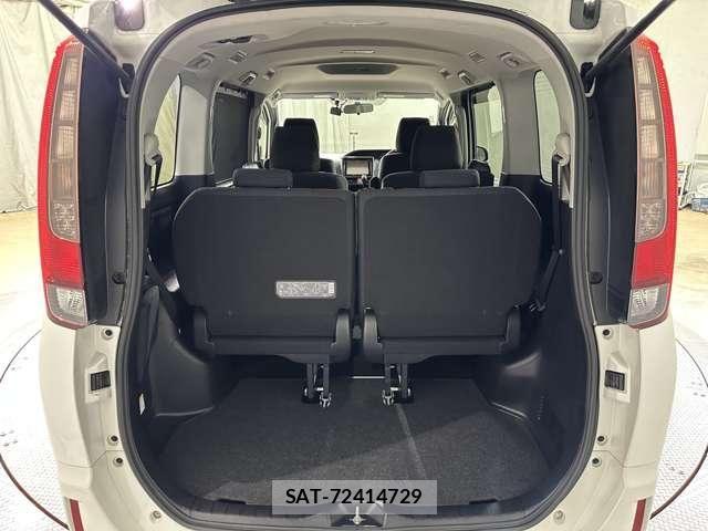 Toyota NOAH 2015-08 8485821-26