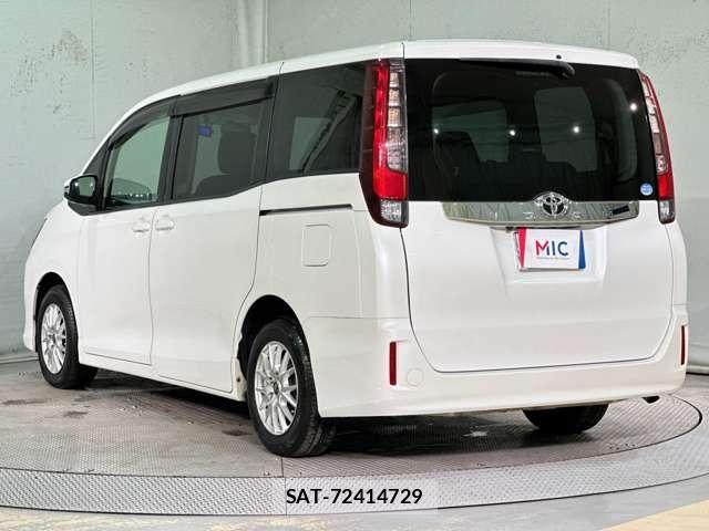 Toyota NOAH 2015-08 8485821-6