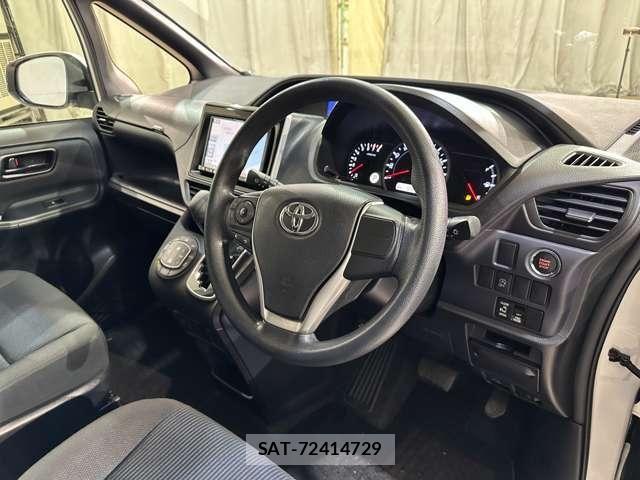 Toyota NOAH 2015-08 8485821-8