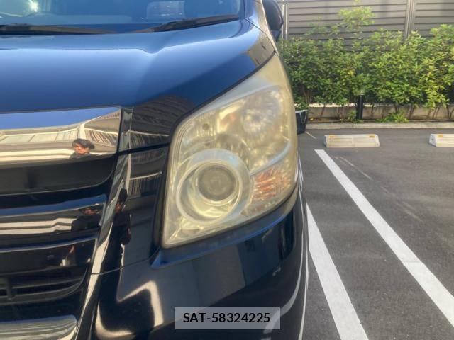 Toyota NOAH 2009-01 8485824-3