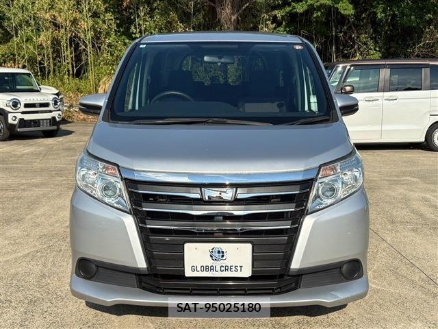 Toyota NOAH 2016-07 8526284-10