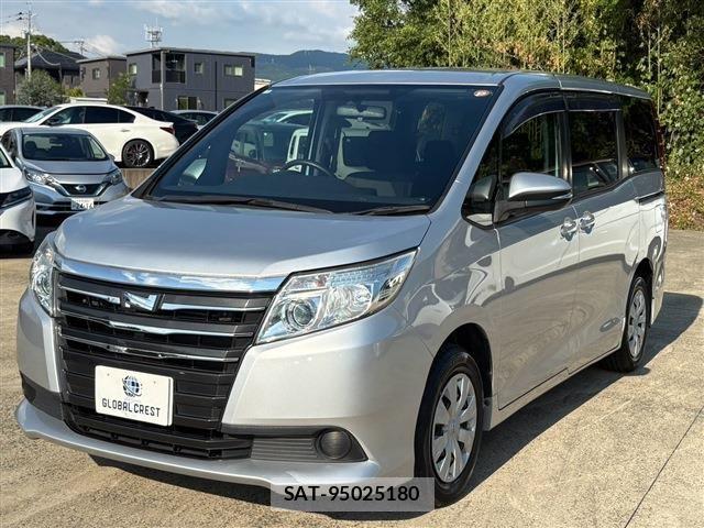 Toyota NOAH 2016-07 8526284-11