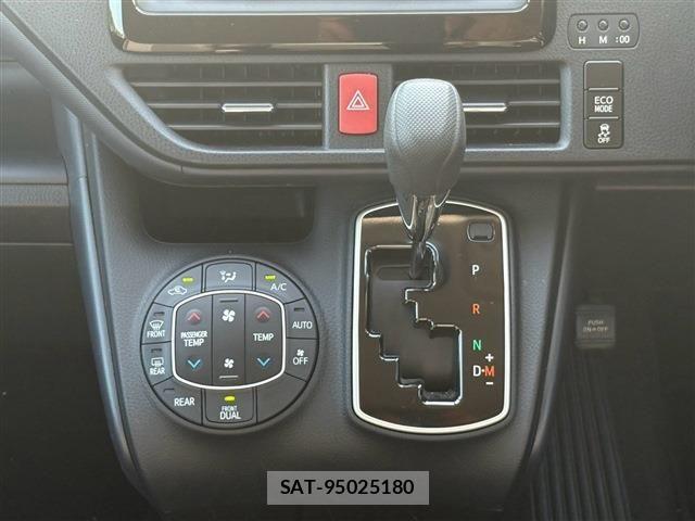 Toyota NOAH 2016-07 8526284-24